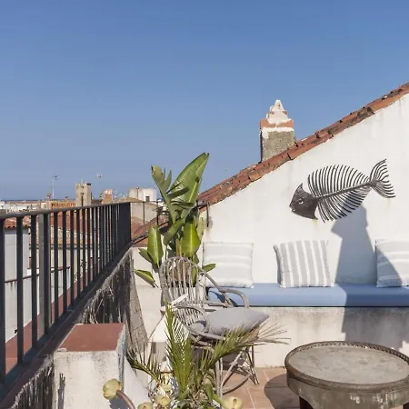 Lets Holidays Charming Fisherman House With Terrace וילה טוסה דה מאר