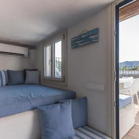וילה Lets Holidays Charming Fisherman House With Terrace