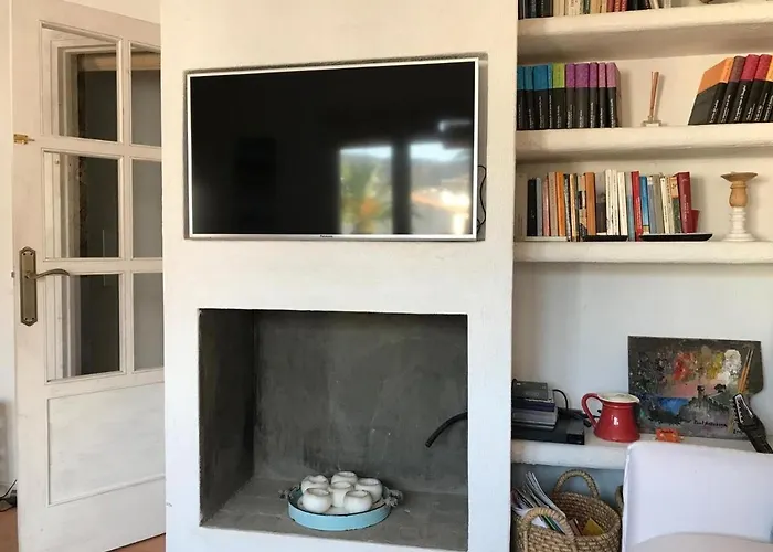 Lets Holidays Charming Fisherman House With Terrace 别墅 滨海托萨